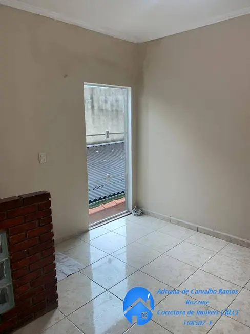 Foto 3 de Casa com 3 quartos à venda, 125m2 em Vila Sul Americana, Carapicuiba - SP