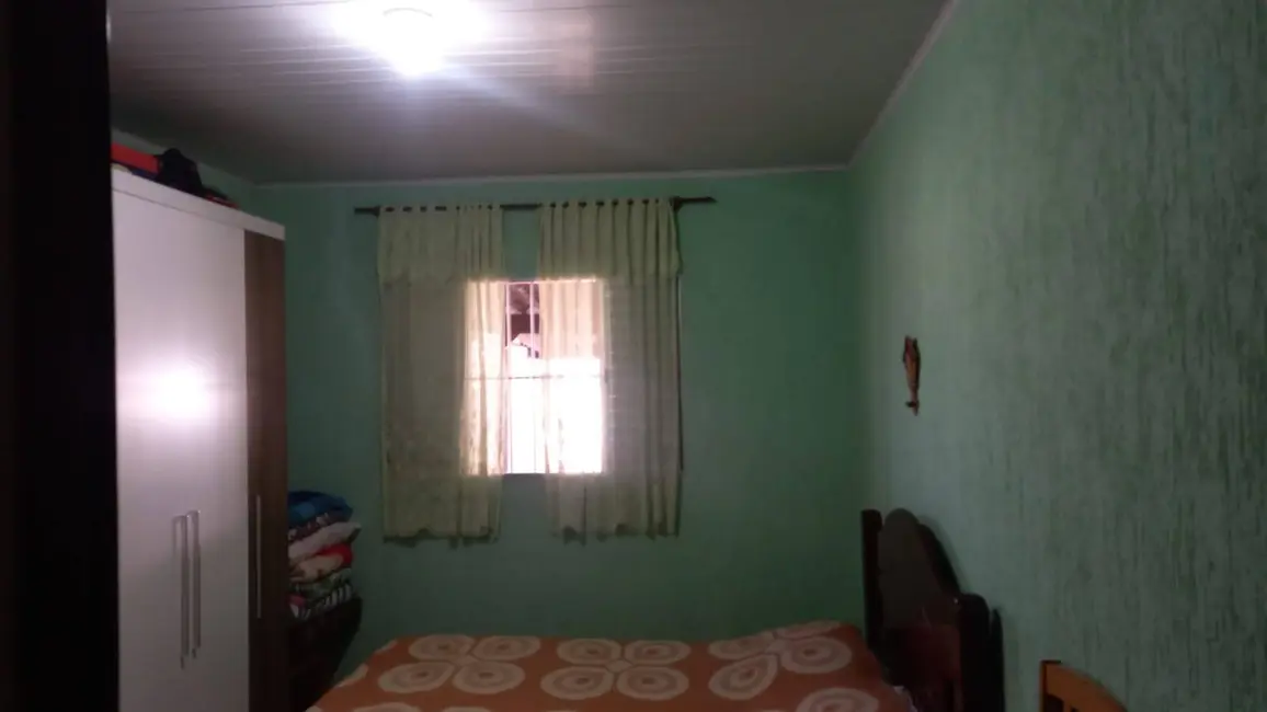 Casa com 3 quartos à venda, 338m2 em Vila Martins, Carapicuiba - SP - imagem 4 Foto 4 de Casa com 3 quartos à venda, 338m2 em Vila Martins, Carapicuiba - SP