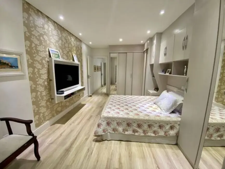 Foto 7 de Casa com 4 quartos à venda, 263m2 em Jardim Europa, Jandira - SP