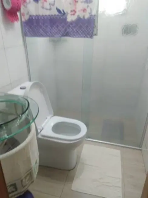 Casa com 2 quartos à venda, 65m2 em Vila Santa Terezinha, Carapicuiba - SP - imagem 4 Foto 4 de Casa com 2 quartos à venda, 65m2 em Vila Santa Terezinha, Carapicuiba - SP