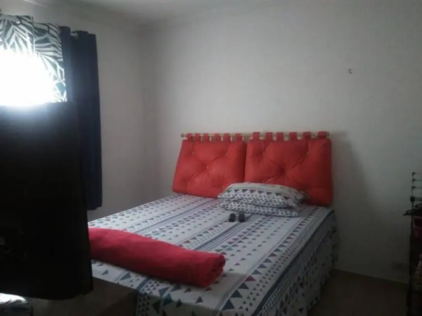 Casa com 2 quartos à venda, 65m2 em Vila Santa Terezinha, Carapicuiba - SP - imagem 3 Foto 3 de Casa com 2 quartos à venda, 65m2 em Vila Santa Terezinha, Carapicuiba - SP
