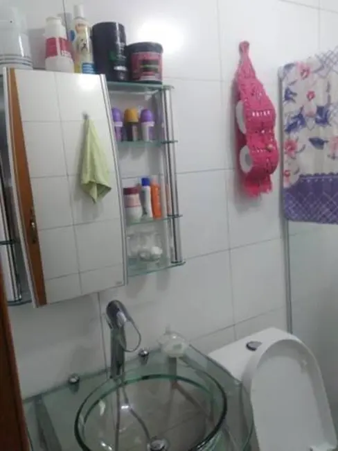 Casa com 2 quartos à venda, 65m2 em Vila Santa Terezinha, Carapicuiba - SP - imagem 5 Foto 5 de Casa com 2 quartos à venda, 65m2 em Vila Santa Terezinha, Carapicuiba - SP