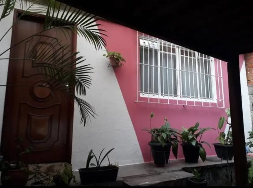 Casa com 4 quartos à venda, 123m2 em Vila Silviânia, Carapicuiba - SP - imagem 5 Foto 5 de Casa com 4 quartos à venda, 123m2 em Vila Silviânia, Carapicuiba - SP