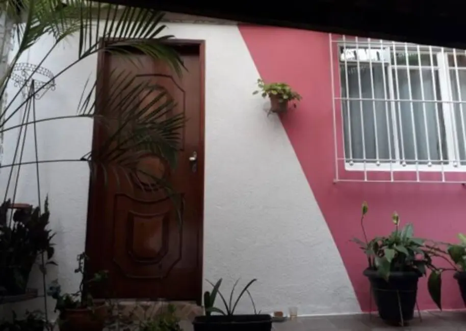 Casa com 4 quartos à venda, 123m2 em Vila Silviânia, Carapicuiba - SP - imagem 4 Foto 4 de Casa com 4 quartos à venda, 123m2 em Vila Silviânia, Carapicuiba - SP
