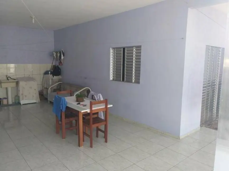 Casa com 2 quartos à venda, 250m2 em Jardim Cibele, Carapicuiba - SP - imagem 2 Foto 2 de Casa com 2 quartos à venda, 250m2 em Jardim Cibele, Carapicuiba - SP