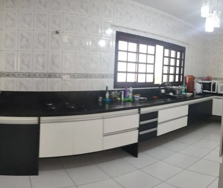 Foto 5 de Casa com 5 quartos à venda, 405m2 em Parque Nova Jandira, Jandira - SP