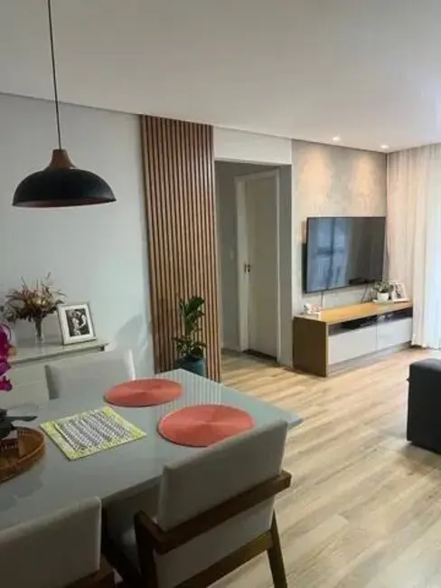 Foto 1 de Apartamento com 2 quartos à venda, 55m2 em Jardim Rio das Pedras, Cotia - SP