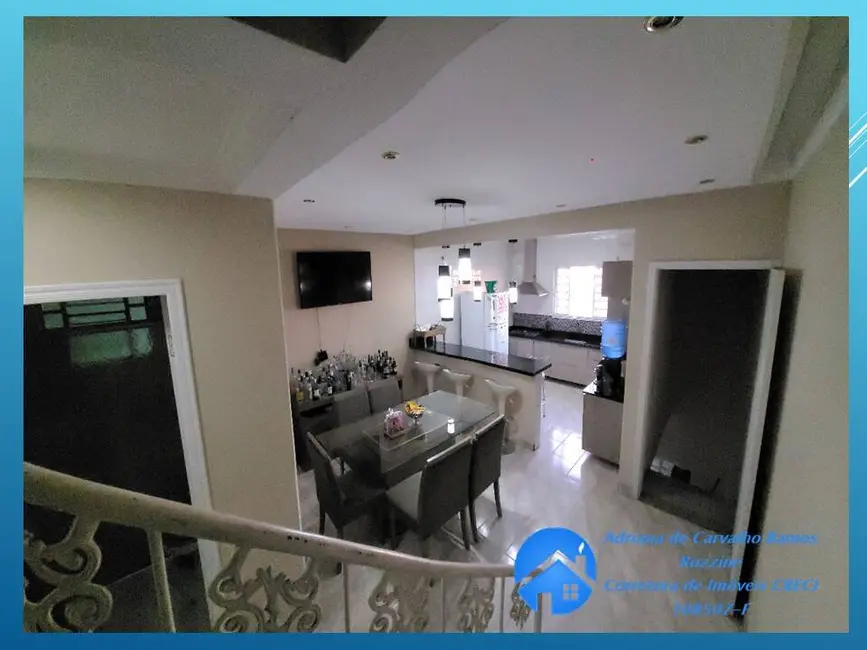 Foto 4 de Casa com 4 quartos à venda, 310m2 em Jardim Europa, Jandira - SP