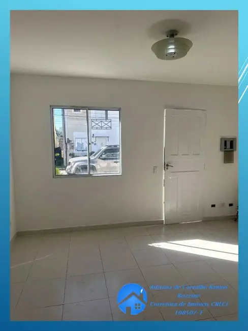 Foto 4 de Casa de Condomínio com 2 quartos à venda, 60m2 em Chácara Canta Galo, Cotia - SP