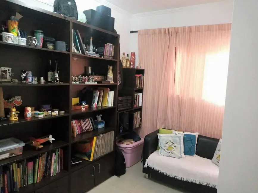 Foto 2 de Casa com 3 quartos à venda, 231m2 em Osasco - SP