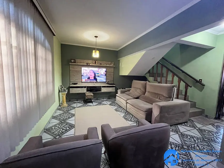 Foto 4 de Casa com 3 quartos à venda, 214m2 em Jardim Roberto, Osasco - SP