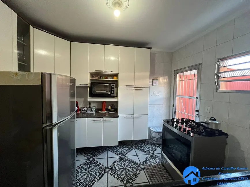 Foto 2 de Casa com 3 quartos à venda, 214m2 em Jardim Roberto, Osasco - SP