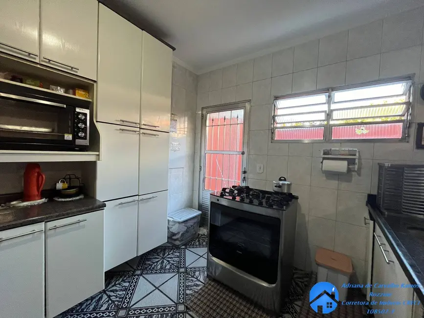 Foto 1 de Casa com 3 quartos à venda, 214m2 em Jardim Roberto, Osasco - SP