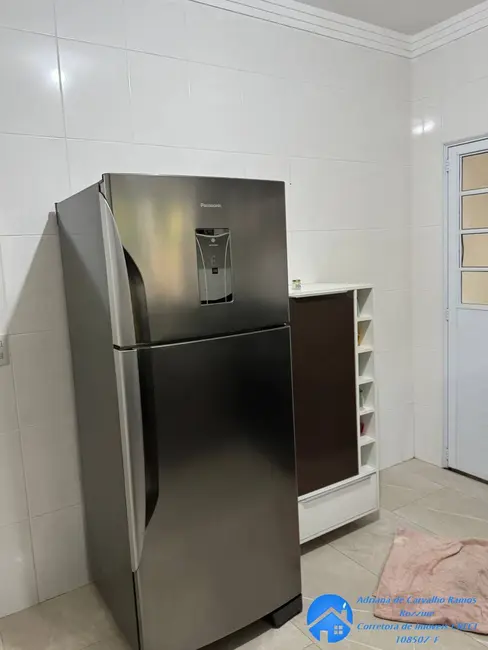 Casa com 3 quartos à venda, 250m2 em Portal do Santa Paula, Cotia - SP - imagem 3 Foto 3 de Casa com 3 quartos à venda, 250m2 em Portal do Santa Paula, Cotia - SP