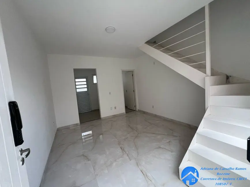 Foto 2 de Casa de Condomínio com 2 quartos à venda, 49m2 em Água Espraiada (Caucaia do Alto), Cotia - SP