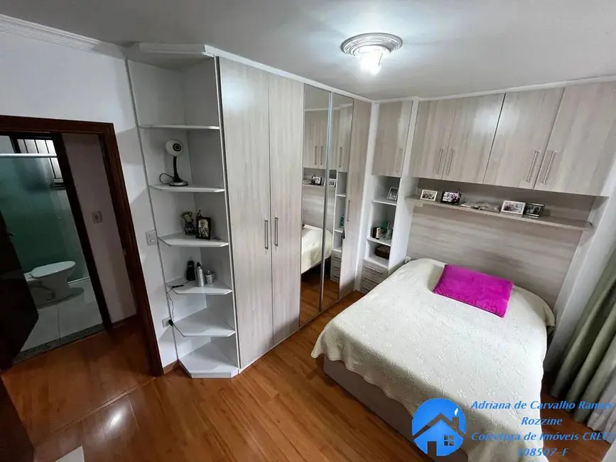 Foto 5 de Sobrado com 5 quartos à venda, 248m2 em Vila Yolanda, Osasco - SP