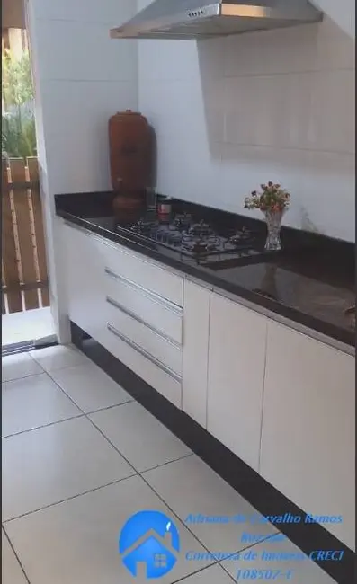 Foto 3 de Casa de Condomínio com 3 quartos à venda, 120m2 em Jardim Petrópolis, Cotia - SP