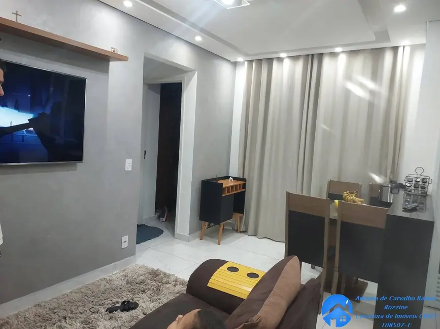 Foto 3 de Apartamento com 2 quartos à venda, 46m2 em Jardim Santo Estêvão, Carapicuiba - SP