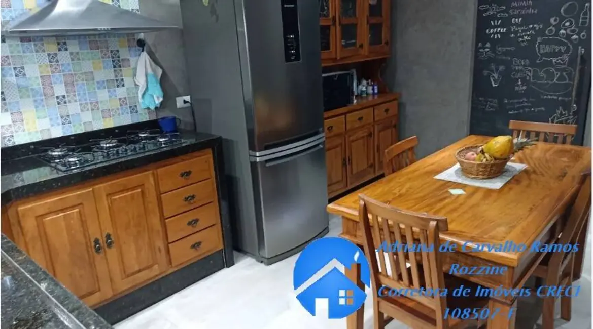 Casa com 3 quartos à venda, 174m2 em Parque São George, Cotia - SP - imagem 2 Foto 2 de Casa com 3 quartos à venda, 174m2 em Parque São George, Cotia - SP