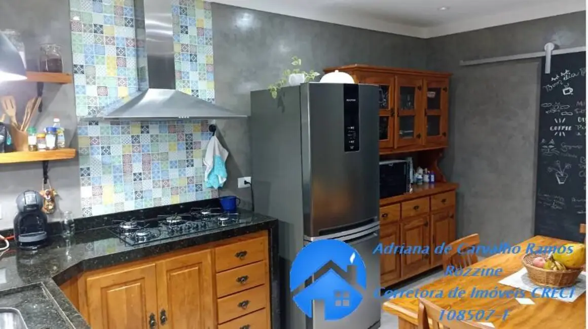 Casa com 3 quartos à venda, 174m2 em Parque São George, Cotia - SP - imagem 4 Foto 4 de Casa com 3 quartos à venda, 174m2 em Parque São George, Cotia - SP