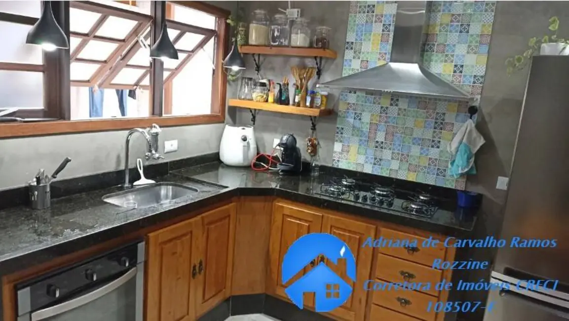 Casa com 3 quartos à venda, 174m2 em Parque São George, Cotia - SP - imagem 1 Foto 1 de Casa com 3 quartos à venda, 174m2 em Parque São George, Cotia - SP