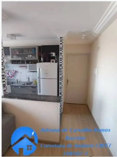 Apartamento com 2 quartos à venda, 50m2 em Vila Mercês, Carapicuiba - SP - imagem 3 Foto 3 de Apartamento com 2 quartos à venda, 50m2 em Vila Mercês, Carapicuiba - SP