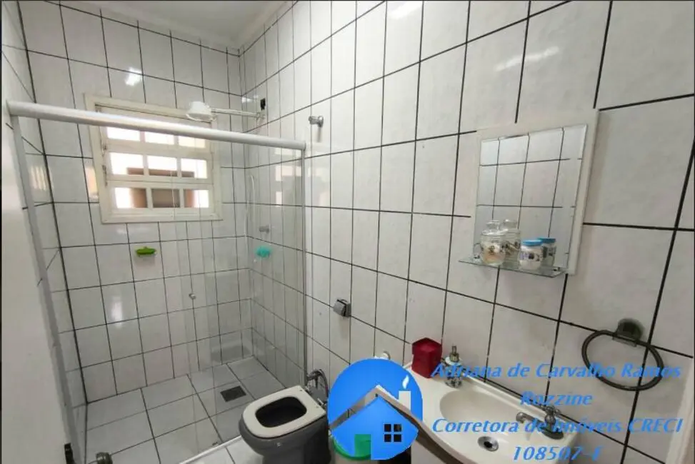 Casa com 3 quartos à venda, 295m2 em Peruibe - SP - imagem 8 Foto 8 de Casa com 3 quartos à venda, 295m2 em Peruibe - SP