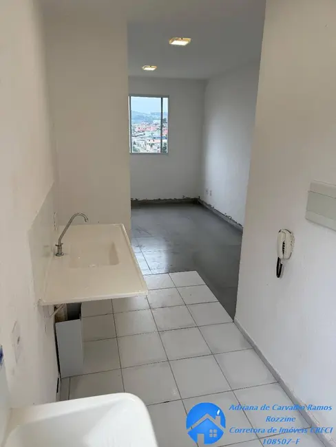 Foto 4 de Apartamento com 2 quartos à venda, 39m2 em Jardim Petrópolis, Cotia - SP