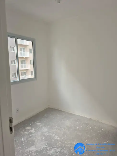 Foto 2 de Apartamento com 2 quartos à venda, 40m2 em Vila Sul Americana, Carapicuiba - SP