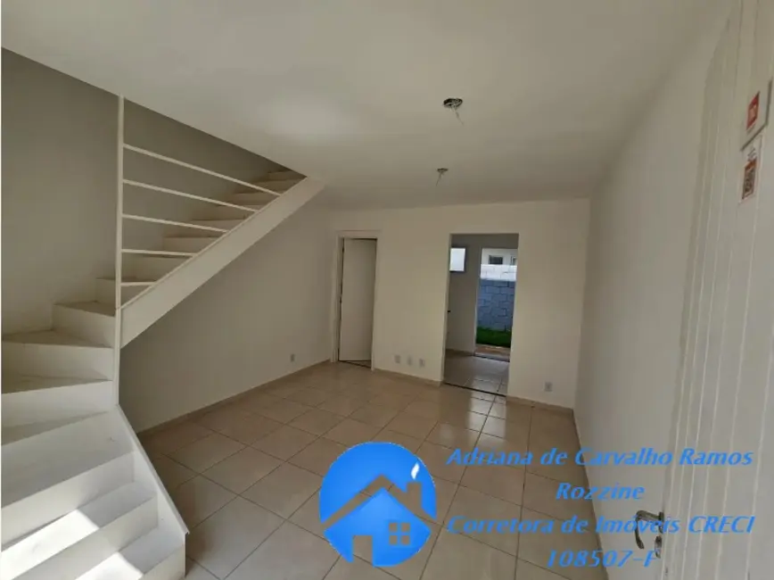 Foto 3 de Casa com 2 quartos à venda, 60m2 em Jardim Sandra, Cotia - SP