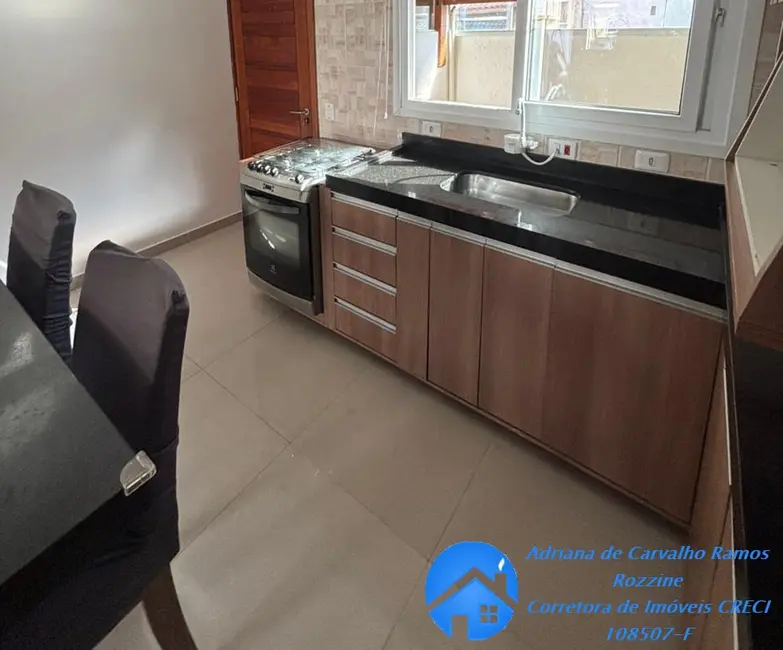 Casa com 2 quartos à venda, 60m2 em Chácara Real (Caucaia do Alto), Cotia - SP - imagem 3 Foto 3 de Casa com 2 quartos à venda, 60m2 em Chácara Real (Caucaia do Alto), Cotia - SP