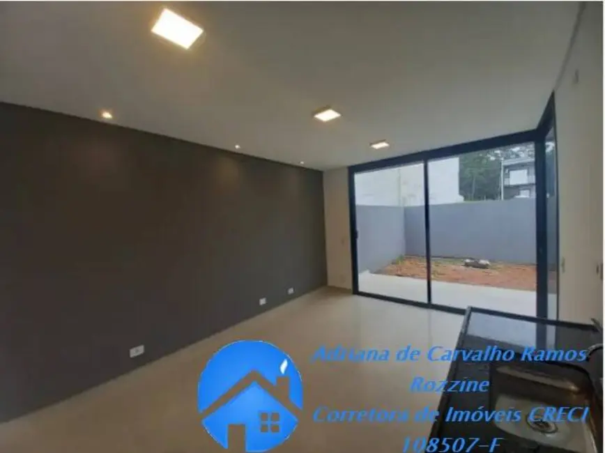 Casa de Condomínio com 3 quartos à venda, 125m2 em Sítio Boa Vista, Cotia - SP - imagem 1 Foto 1 de Casa de Condomínio com 3 quartos à venda, 125m2 em Sítio Boa Vista, Cotia - SP