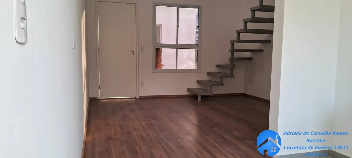 Casa de Condomínio com 2 quartos à venda, 52m2 em Centro (Caucaia do Alto), Cotia - SP - imagem 4 Foto 4 de Casa de Condomínio com 2 quartos à venda, 52m2 em Centro (Caucaia do Alto), Cotia - SP