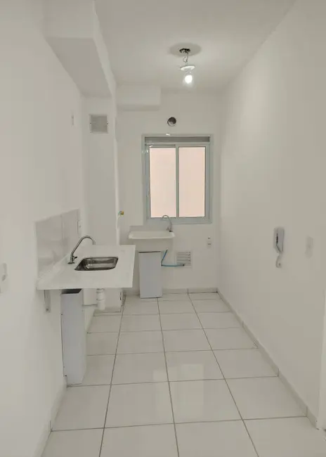 Foto 2 de Apartamento com 2 quartos à venda, 45m2 em Vila Sul Americana, Carapicuiba - SP
