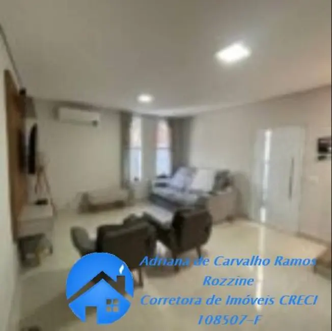 Foto 3 de Casa com 2 quartos à venda, 150m2 em Chácara Adriana Aparecida, Carapicuiba - SP