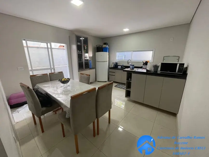 Foto 4 de Casa com 2 quartos à venda, 150m2 em Chácara Adriana Aparecida, Carapicuiba - SP