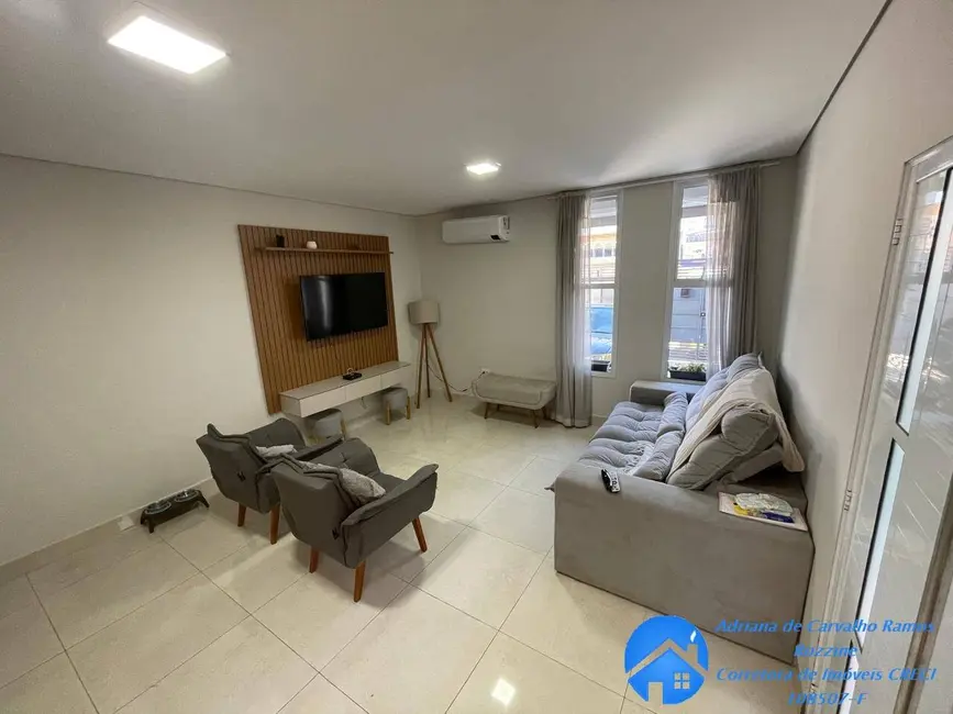 Foto 8 de Casa com 2 quartos à venda, 150m2 em Chácara Adriana Aparecida, Carapicuiba - SP