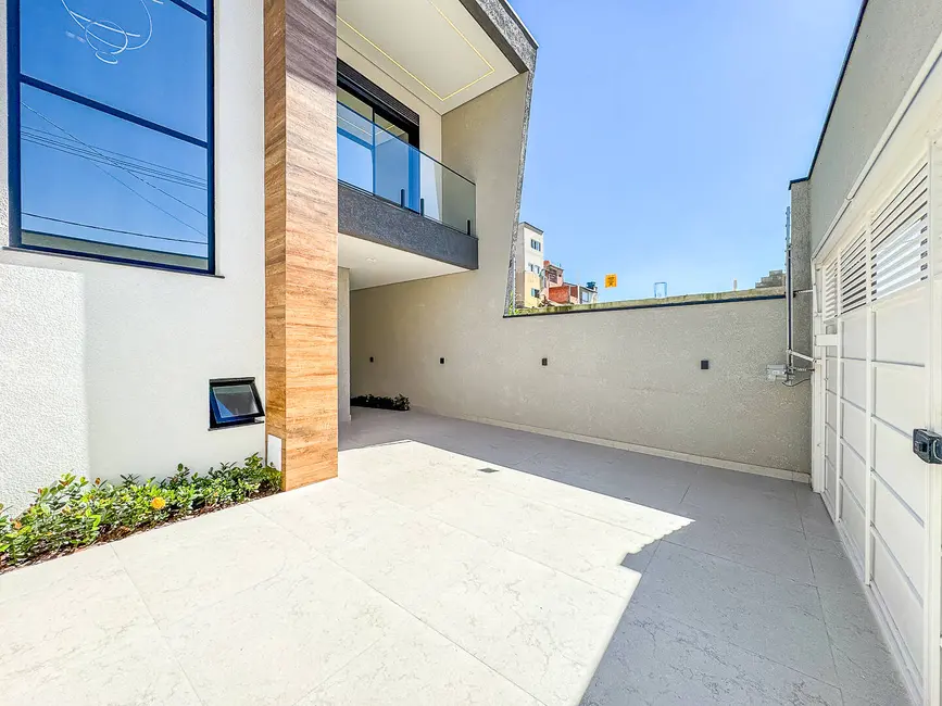 Foto 2 de Casa com 3 quartos à venda, 125m2 em Barueri - SP