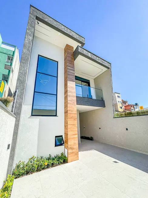 Foto 1 de Casa com 3 quartos à venda, 125m2 em Barueri - SP