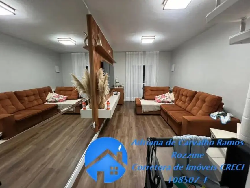 Foto 4 de Casa com 2 quartos à venda, 115m2 em Parque Turiguara, Cotia - SP