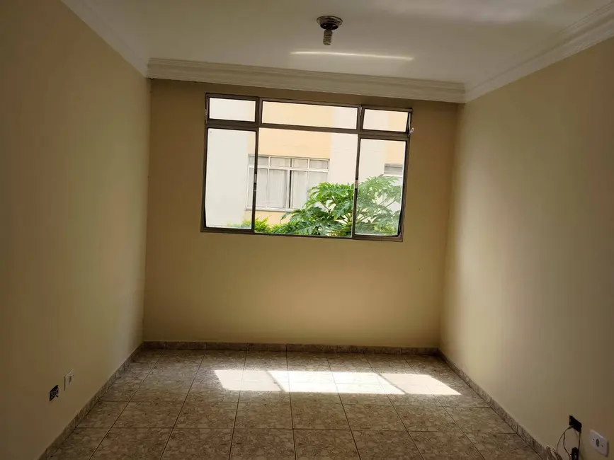 Foto 3 de Apartamento com 2 quartos à venda, 52m2 em Jardim Caiapiá, Cotia - SP