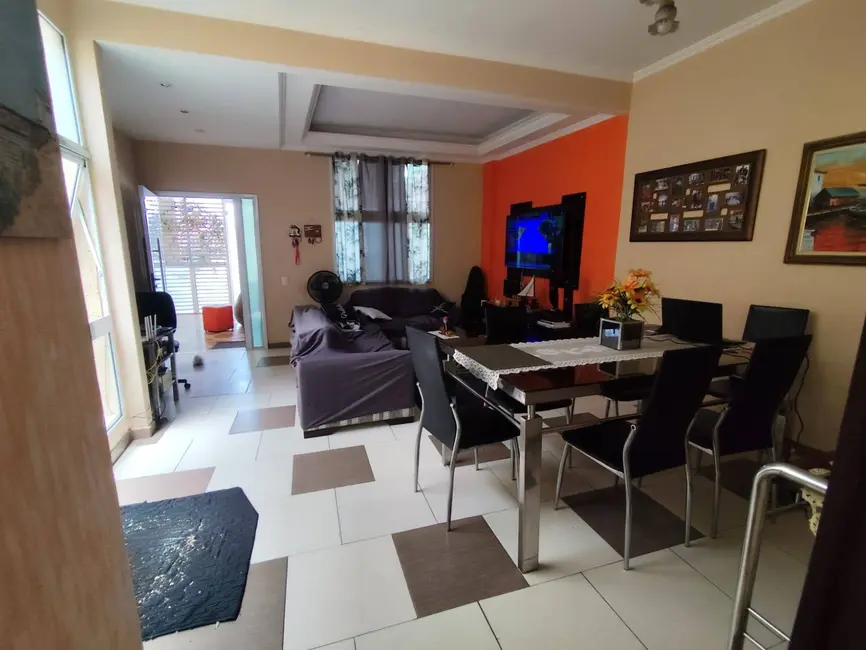 Foto 2 de Casa com 4 quartos à venda, 320m2 em Bandeiras, Osasco - SP