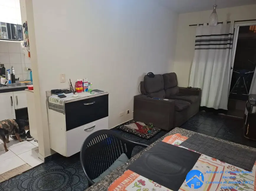 Apartamento com 2 quartos à venda, 50m2 em Parque Roseira, Carapicuiba - SP - imagem 3 Foto 3 de Apartamento com 2 quartos à venda, 50m2 em Parque Roseira, Carapicuiba - SP