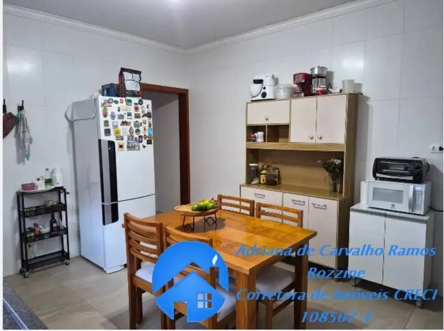 Foto 2 de Casa com 2 quartos à venda, 156m2 em Parque Santa Teresa, Carapicuiba - SP