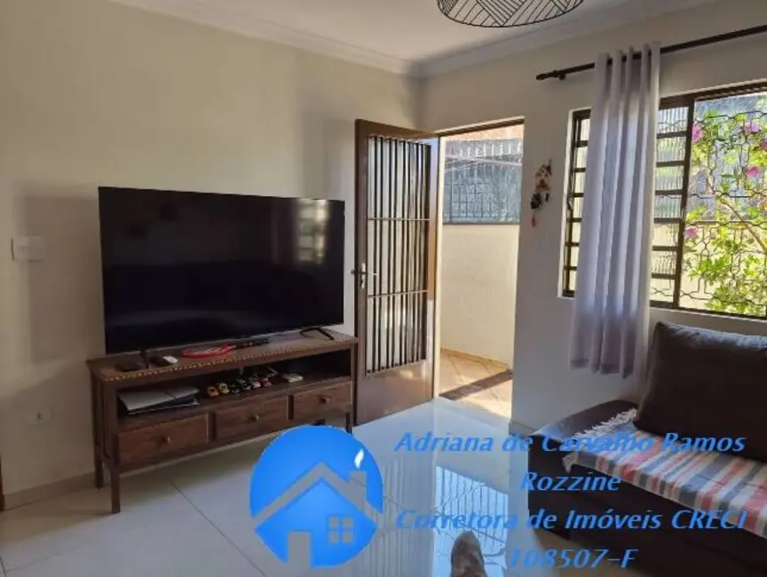 Foto 8 de Casa com 2 quartos à venda, 156m2 em Parque Santa Teresa, Carapicuiba - SP