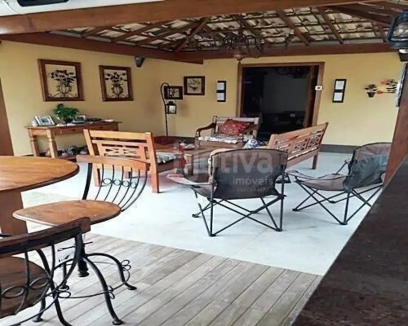 Foto 4 de Casa de Condomínio com 3 quartos à venda, 200m2 em Ogiva, Cabo Frio - RJ