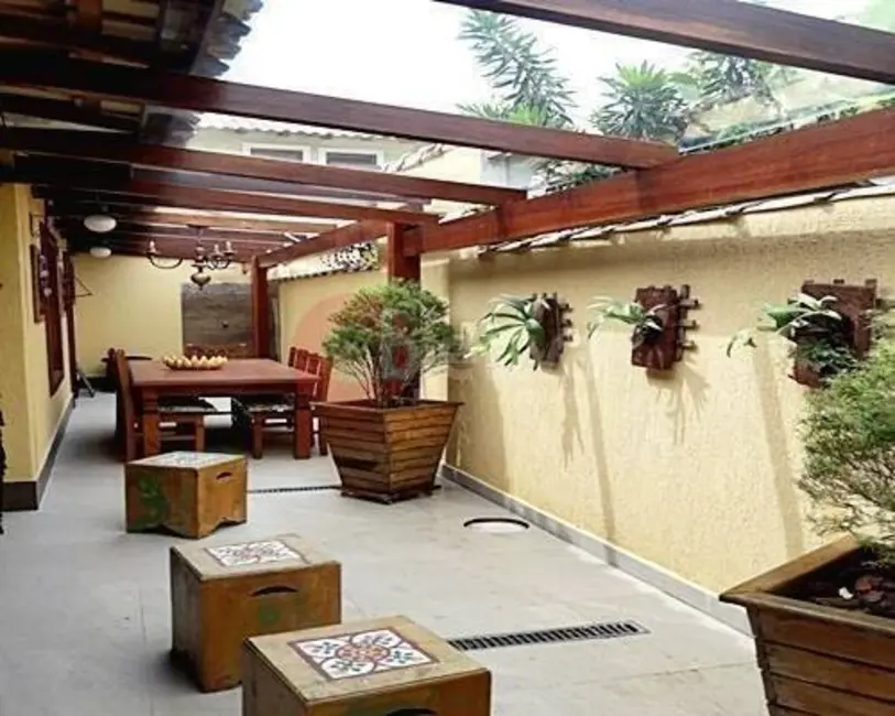 Foto 3 de Casa de Condomínio com 3 quartos à venda, 200m2 em Ogiva, Cabo Frio - RJ