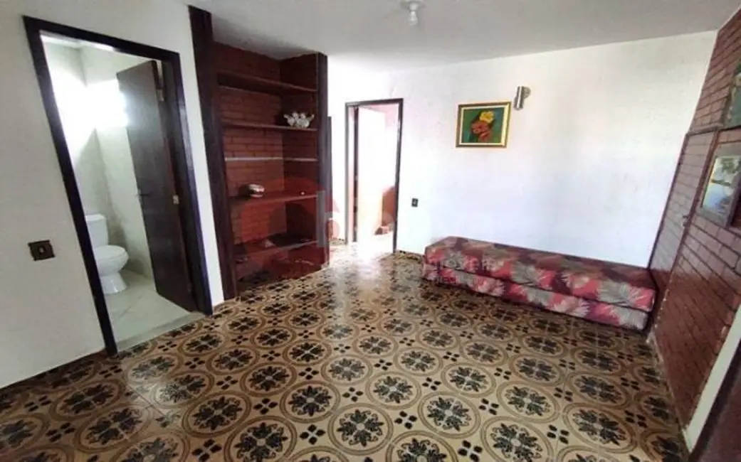 Cobertura com 6 quartos à venda, 220m2 em Centro, Cabo Frio - RJ - imagem 6 Foto 6 de Cobertura com 6 quartos à venda, 220m2 em Centro, Cabo Frio - RJ