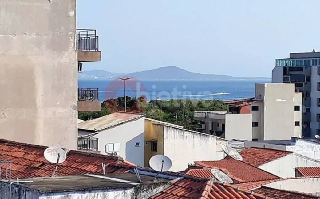 Foto 2 de Cobertura com 4 quartos à venda, 160m2 em São Bento, Cabo Frio - RJ