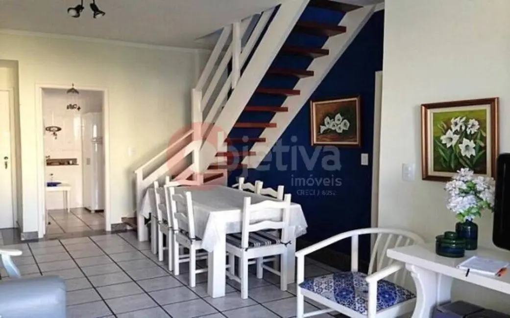 Foto 1 de Cobertura com 4 quartos à venda, 160m2 em São Bento, Cabo Frio - RJ